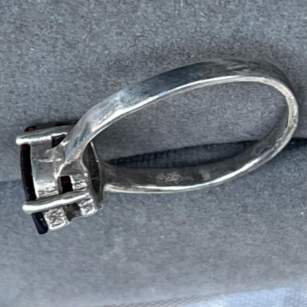 Sterling Silver Solitaire Cocktail Ring with Red Stone Size 8 1/2 - Picture 12 of 13